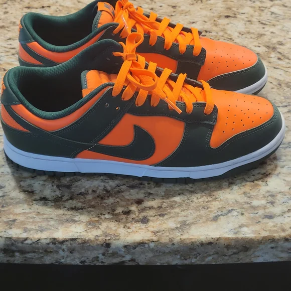 Nike Dunks Men's Orange and Green Size 11 - Picture 2 of 6
